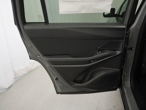 New 2026 Jeep Cherokee Laredo AWD/4WD image 31