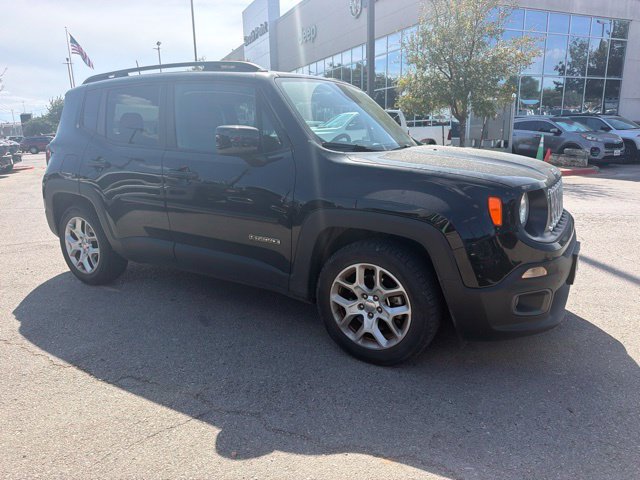 Used 2018 Jeep Renegade Latitude FWD image 1