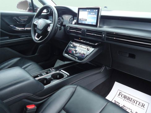 Used 2022 Lincoln Corsair AWD w/ Equipment Group 101A image 27