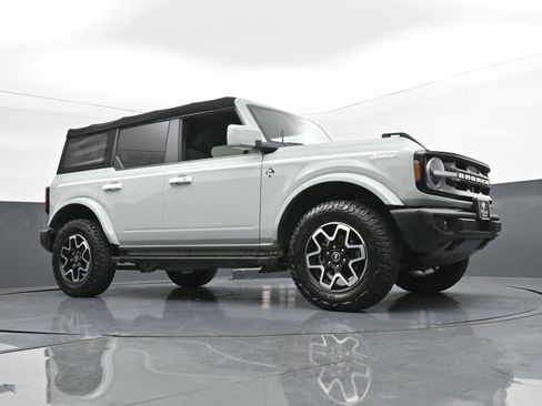 Used 2022 Ford Bronco Outer Banks image 21