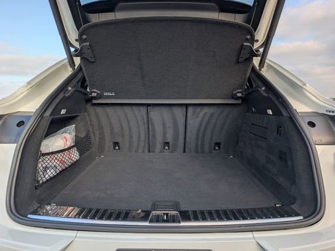 Certified 2022 Porsche Cayenne GTS AWD/4WD image 12