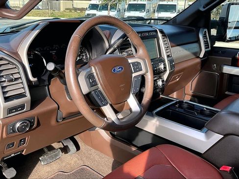 Used 2018 Ford F250 King Ranch w/ King Ranch Ultimate Package image 18