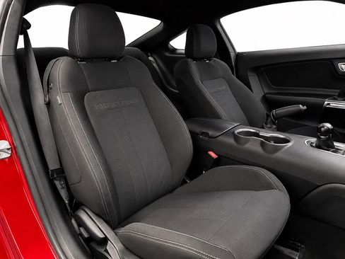 Used 2021 Ford Mustang GT RWD image 15