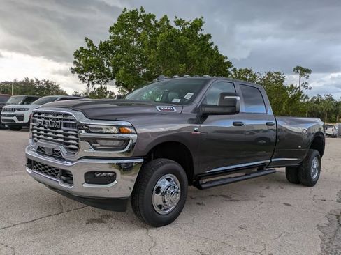 New 2026 RAM 3500 Tradesman AWD/4WD image 6