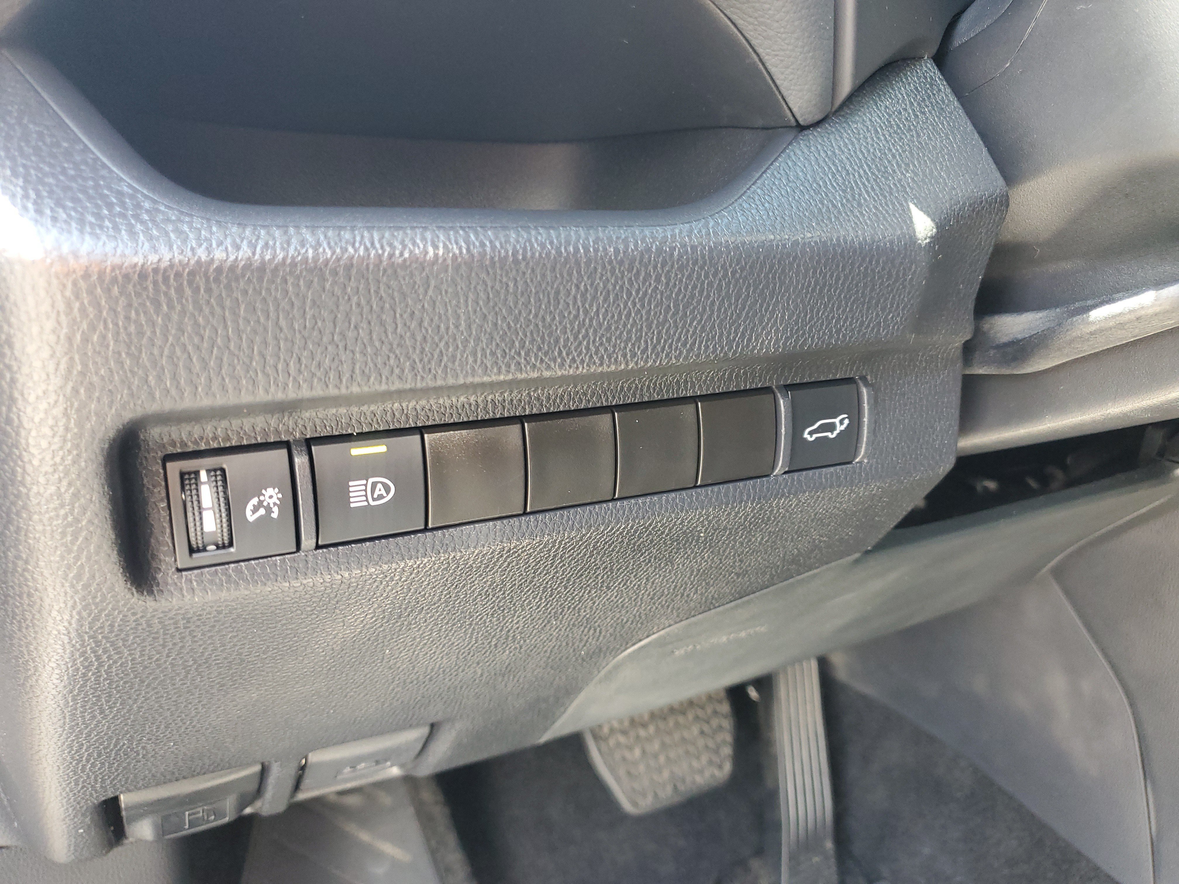 Certified 2024 Toyota RAV4 XLE Premium FWD image 25