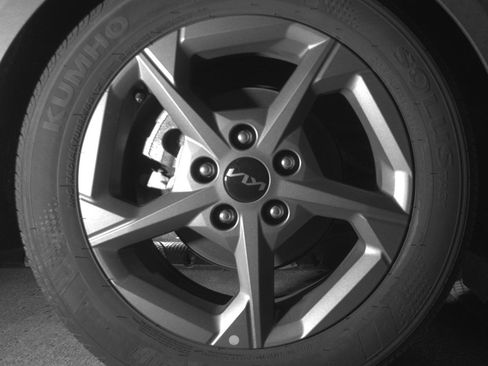 Used 2025 Kia K4 LXS image 15