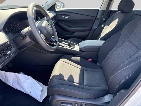Used 2023 Honda Accord EX image 3