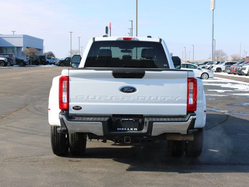 Used 2023 Ford F350 XLT image 7