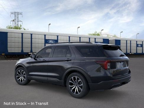 New 2026 Ford Explorer ST-Line AWD/4WD image 4