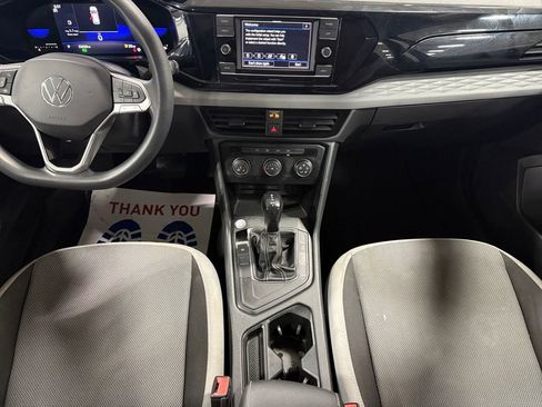 Used 2022 Volkswagen Taos S image 11