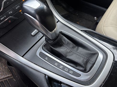 Used 2015 Ford Edge SEL w/ Equipment Group 201A AWD/4WD image 13