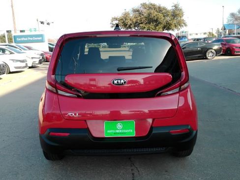 Used 2020 Kia Soul LX image 7