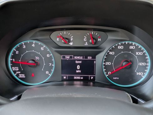 Used 2023 Chevrolet Equinox LS FWD image 17