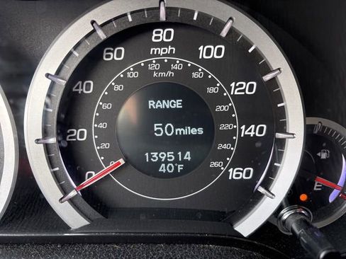 Used 2013 Acura TSX Sedan image 21