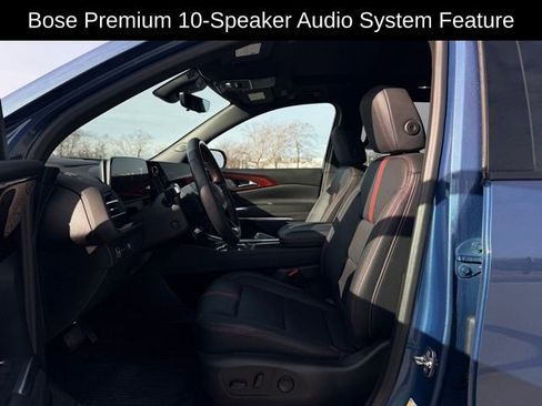 Used 2024 Chevrolet Traverse RS image 8