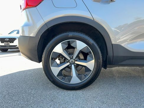 Used 2023 Volvo XC40 B5 Plus w/ Protection Package Premier image 8