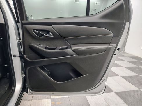 Used 2019 Chevrolet Traverse LT w/ LT Premium Package image 31