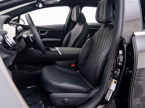 Used 2022 Mercedes-Benz EQS 580 4MATIC Sedan image 16