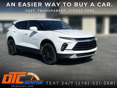 Used 2023 Chevrolet Blazer LT FWD image 1