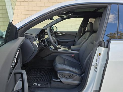 Used 2025 Audi Q8 Premium Plus image 19