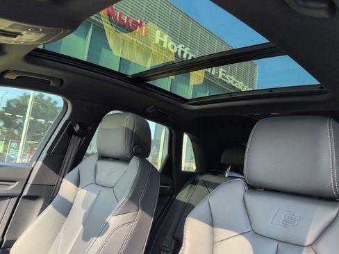 New 2025 Audi Q3 2.0T Premium image 18