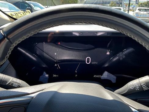 Used 2024 Buick Encore GX Preferred FWD image 9