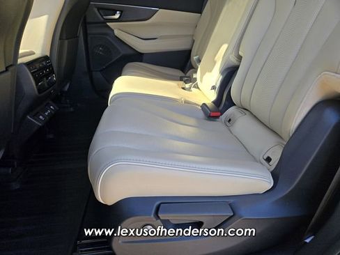 Used 2023 Acura MDX SH-AWD w/ Advance Package image 12