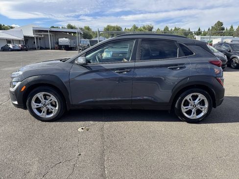 Used 2023 Hyundai Kona SEL AWD/4WD image 3
