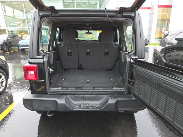 Used 2023 Jeep Wrangler Unlimited Sport AWD/4WD image 24