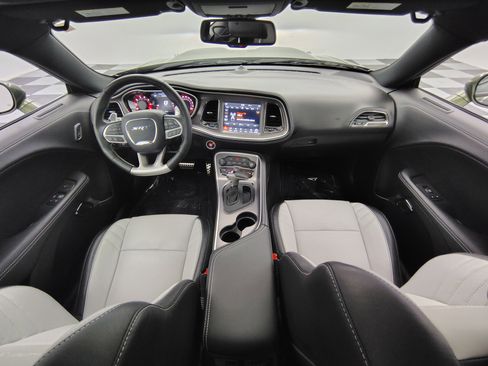 Used 2022 Dodge Challenger SRT Hellcat image 2