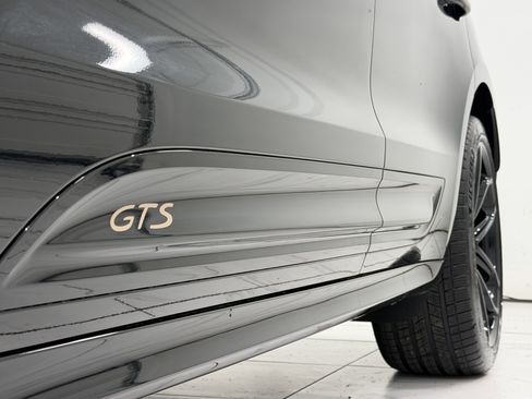 New 2026 Porsche Macan GTS image 20