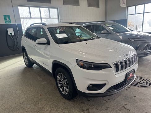 Used 2021 Jeep Cherokee Latitude Lux image 3