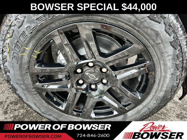 Used 2024 Chevrolet Silverado 1500 RST w/ Convenience Package II AWD/4WD image 10