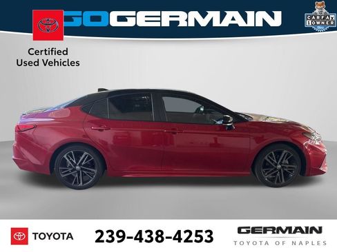 Used 2025 Toyota Camry XSE FWD image 9