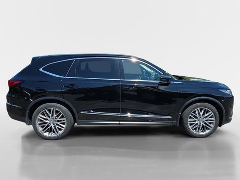 Used 2023 Acura MDX SH-AWD w/ Advance Package image 3