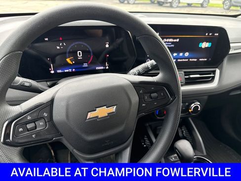 Used 2025 Chevrolet TrailBlazer LS w/ LS Convenience Package AWD/4WD image 19