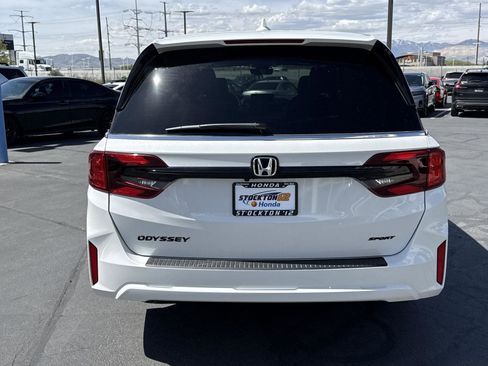 Certified 2026 Honda Odyssey Sport-L image 8