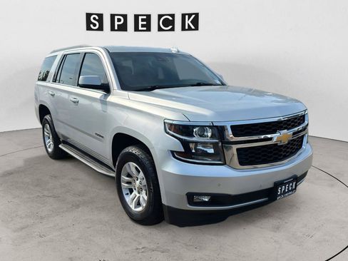 Used 2017 Chevrolet Tahoe LT w/ Luxury Package AWD/4WD image 7