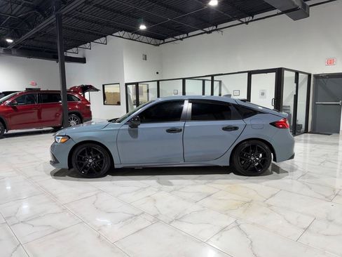 Used 2024 Honda Civic Sport image 8