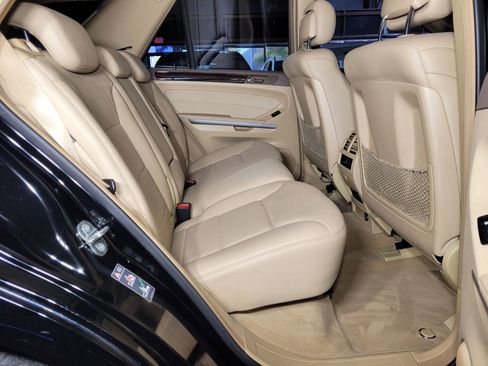 Used 2010 Mercedes-Benz ML 350 2WD image 38