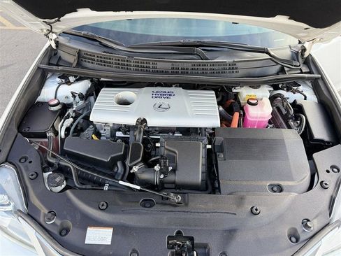 Used 2016 Lexus CT 200h image 31