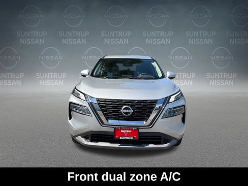 Used 2023 Nissan Rogue SV AWD/4WD image 10