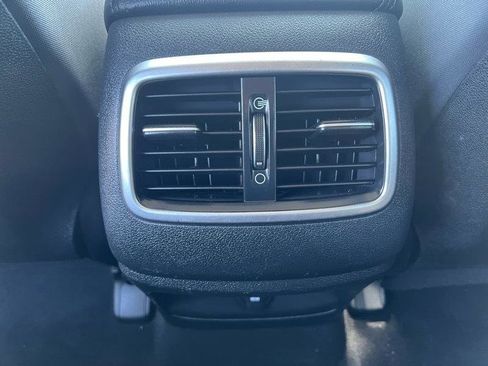 Used 2020 Kia Sorento L FWD image 13