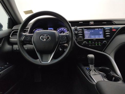 Used 2020 Toyota Camry LE image 22