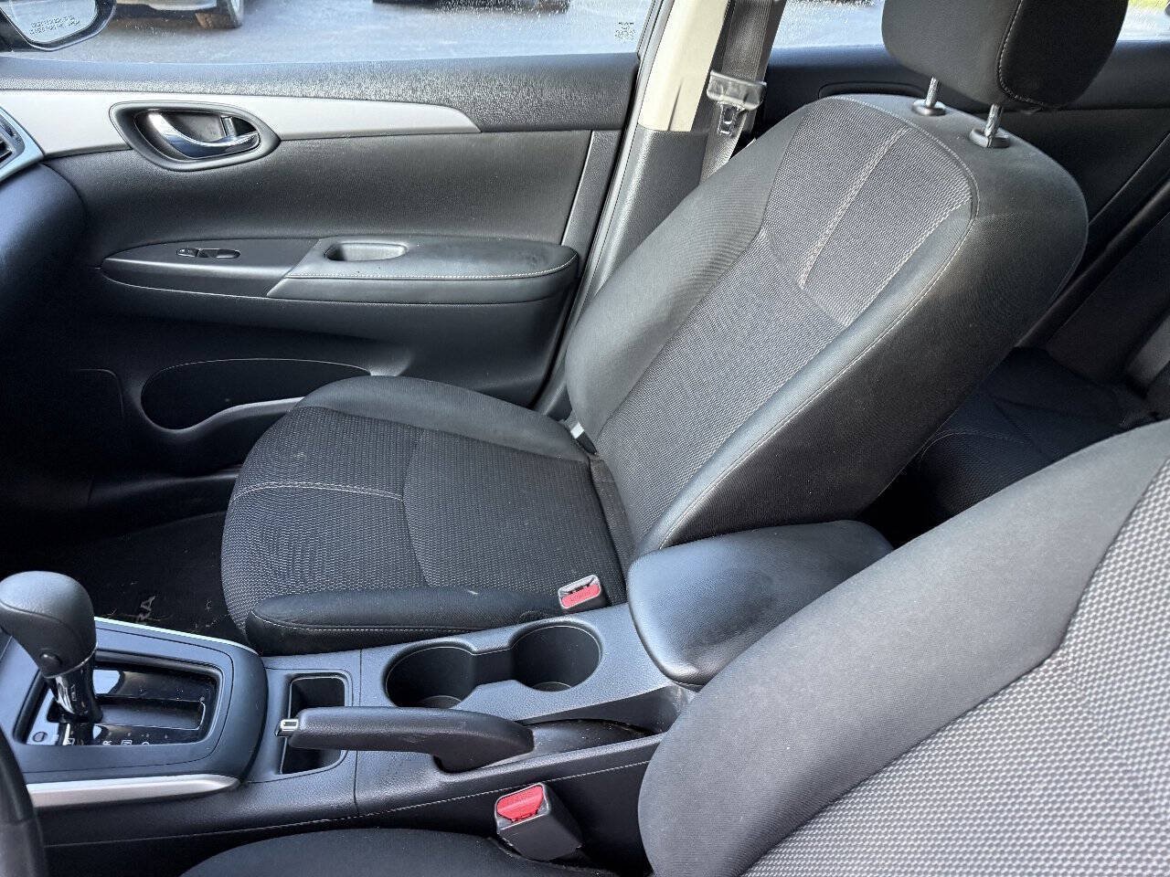 Used 2018 Nissan Sentra S FWD image 6