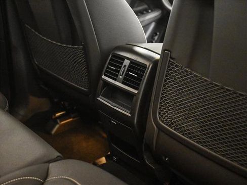 Used 2018 Mercedes-Benz GLS 450 4MATIC image 19