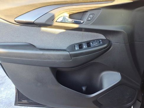 Used 2022 Chevrolet TrailBlazer LT w/ Driver Confidence Package image 22