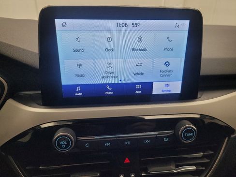 Used 2021 Ford Escape SE w/ SE Sport Appearance Package FWD image 25
