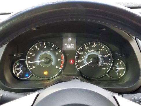 Used 2010 Subaru Legacy 2.5i Premium image 17