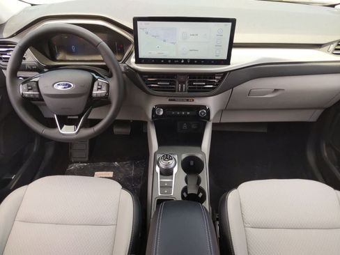 New 2024 Ford Escape SE FWD image 16
